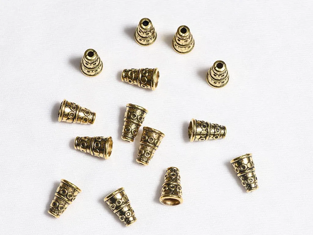 Golden Triangular Plastic Beads - 16x10 mm