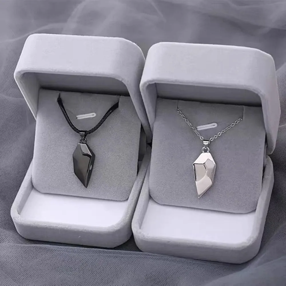 Magnetic Couple Necklace - Fashion Magnetic Couple Necklace For Lovers