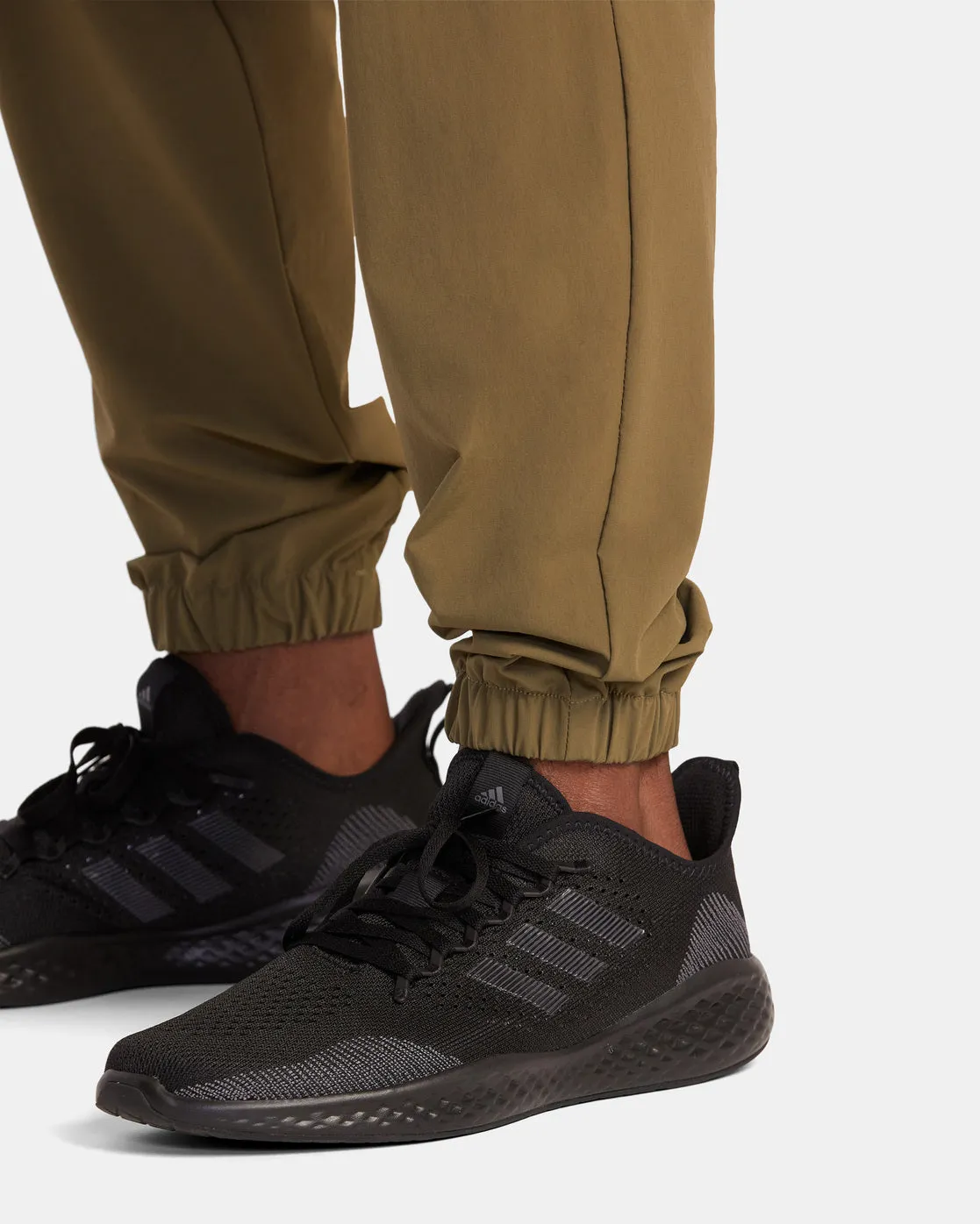 Spectrum Tech Slim Fit Pants - Olive